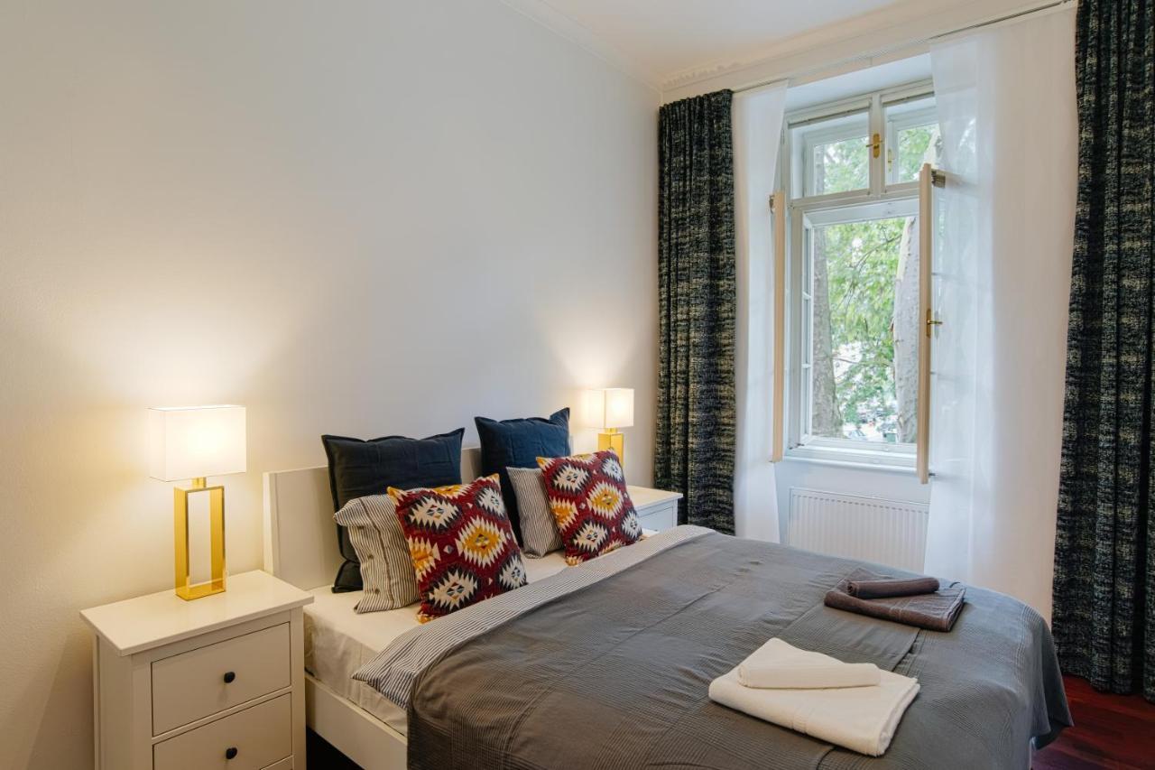 Apartment Gesse Kollarova Prague Luaran gambar